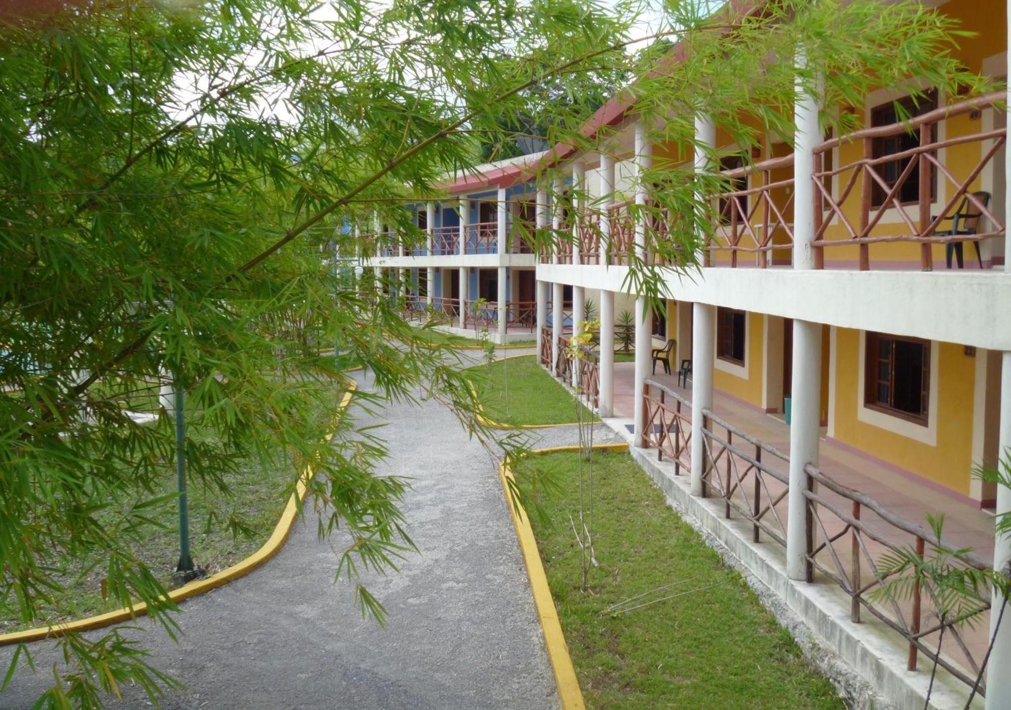 Hotel Debliz إكسبوجيل المظهر الخارجي الصورة